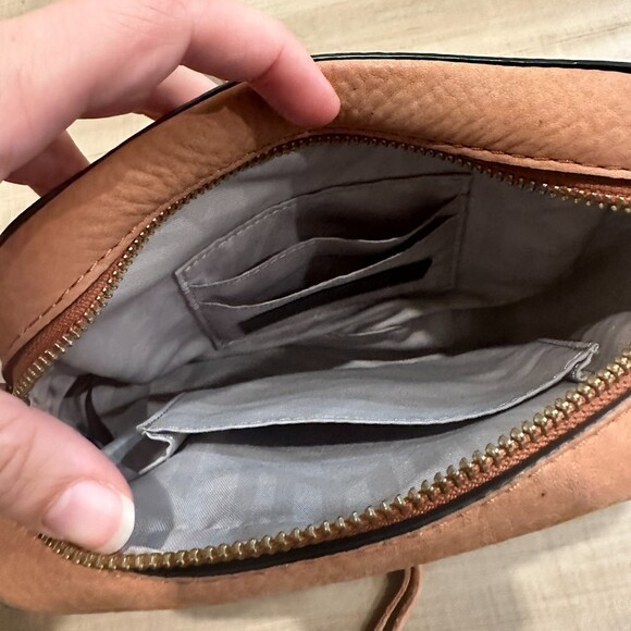 Rebecca Minkoff Women's Avery Crossbody Purse Small Tan Leather Chain Strap - Picture 8 of 9